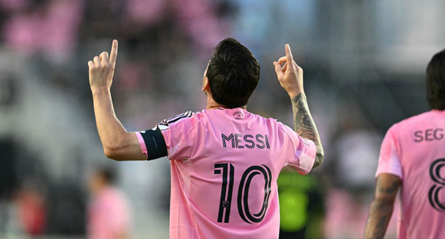 Lionel Messi reescreveu mais uma vez a história dos campeonatos para outra equipa